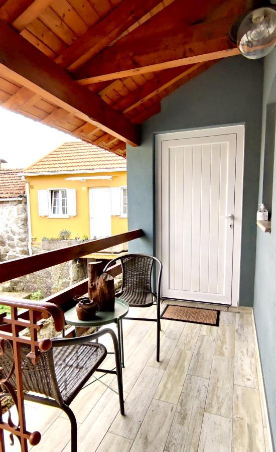 Casa Rural D 'Avo - Sossego Do Campo - 5 Adultos Alhais Экстерьер фото