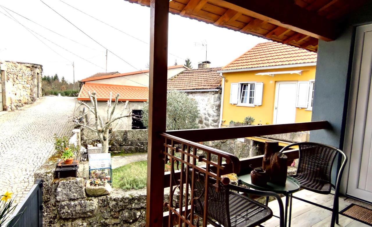 Casa Rural D 'Avo - Sossego Do Campo - 5 Adultos Alhais Экстерьер фото